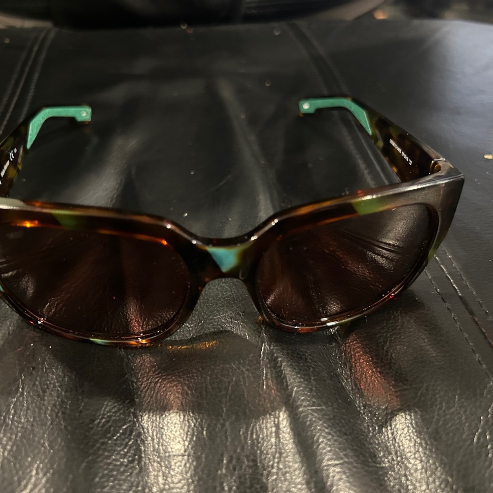 Costa Del Mar waterwoman polarized Tortoise Shell Sunglasses - Picture 9 of 9